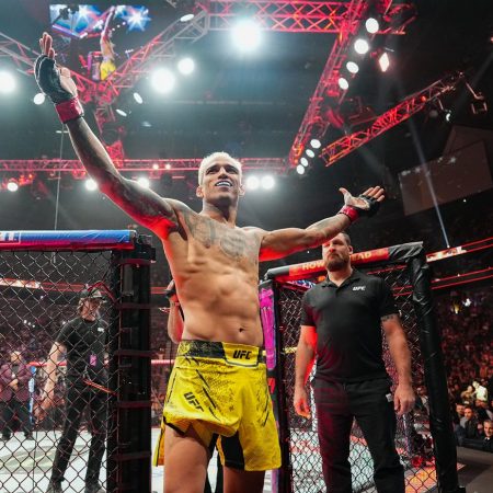 Charles Oliveira reacts to BMF champ Max Holloway moving to 155, Michael Chandler rematch at UFC 309