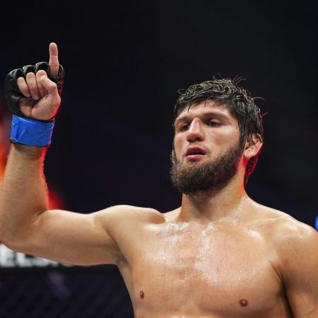 Timur Khizriev bloodies, batters Brendan Loughnane to win lopsided decision in PFL World Championships main event