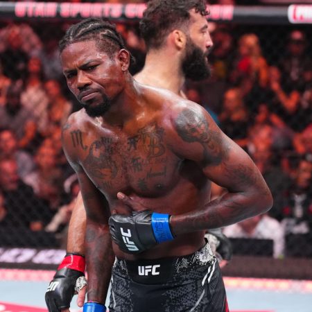 Kevin Holland faces Reinier de Ridder at UFC 311