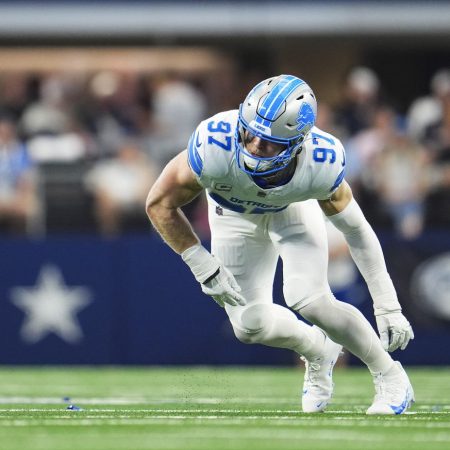 Chris Weidman reacts to Lions star Aidan Hutchinson suffering similar injury with gruesome broken leg