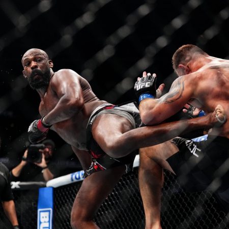 Morning Report: Daniel Cormier reacts to Jon Jones beating Stipe Miocic: ‘It was a wipeout’
