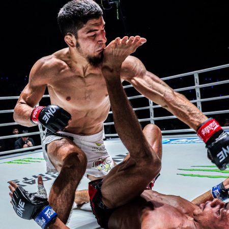 Watch Harlysson Nunes score upkick and punches knockout after wild double knockdown at ONE