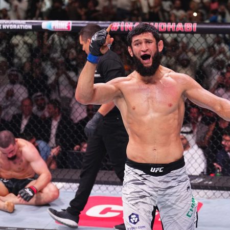 MMA Fighting’s 2024 Submission of the Year: Khamzat Chimaev vs. Robert Whittaker