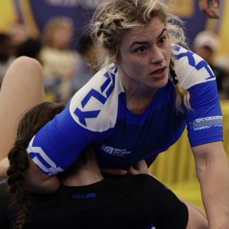 Watch Olympic champ Helen Maroulis hit mounted guillotine choke en route to winning gold in first jiu-jitsu competition