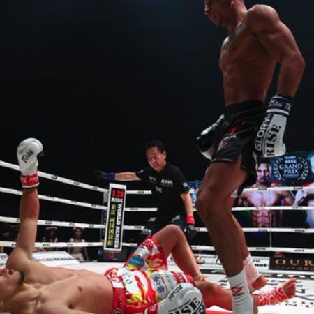 Missed Fists: Fighter stops his opponent with pair of flying knees