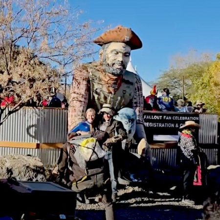 New Home for Vegas’ Lucky Strike Prospector Statues
