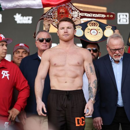 Canelo vs. Scull weigh-in results: Canelo Alvarez on point for undisputed super middleweight title fight