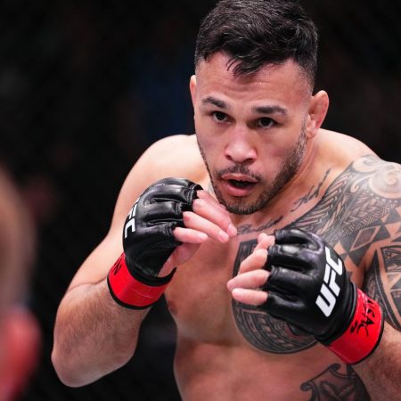 Brad Tavares removed from UFC roster after 15 years with promotion
