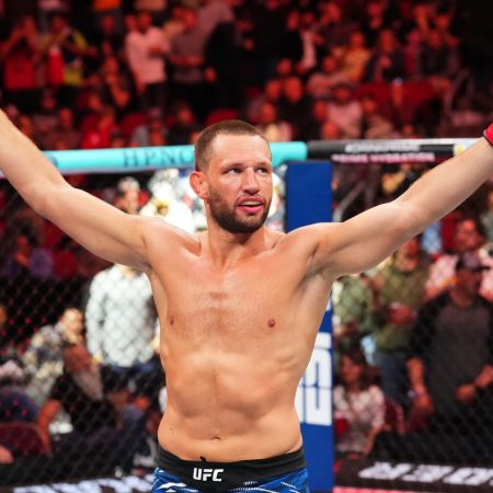 UFC Des Moines bonuses: Reinier de Ridder scores $50K after knocking off Bo Nickal