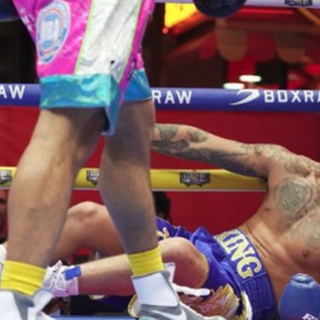 Rolly Romero scores early knockdown, upsets Ryan Garcia